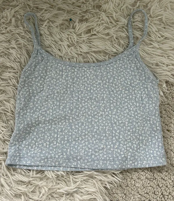 Brandy Melville Blue Floral Print Tank Pajama Top - Image 2