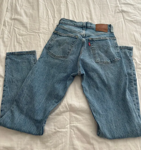 Levi's 501 High-Rise Straight-Leg Jeans - Image 3