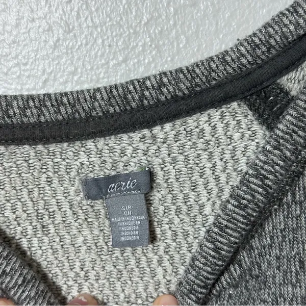 Aerie Women Crewneck Pullover Sweater Gray Size Small‎ - Image 4