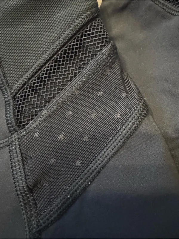 Lululemon Size 2 crop leggings - 2 pairs!!! - black - Image 3