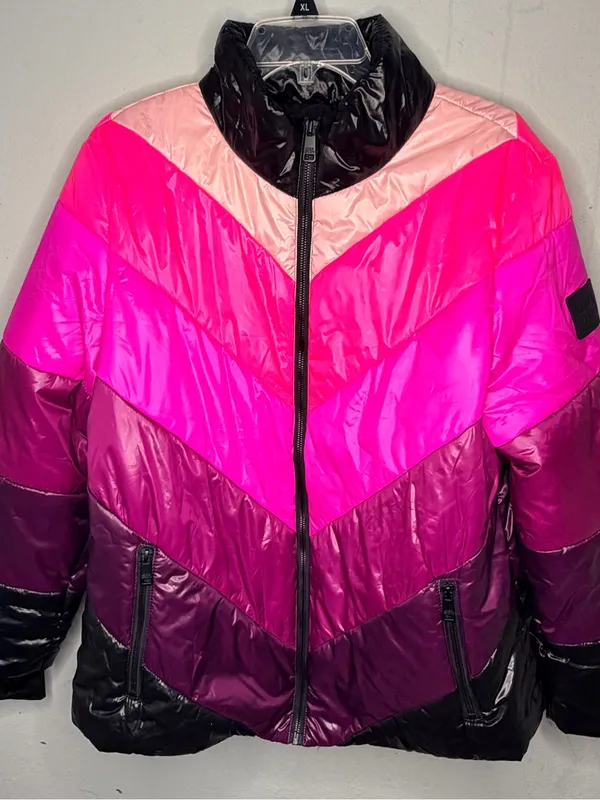 Love & Sports Puffer Jacket - Image 9