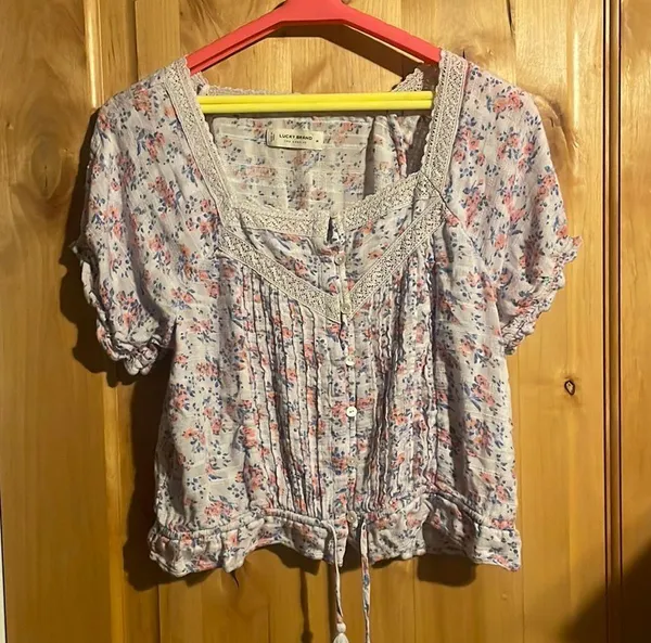 Lucky Brand 7W46342 Lilac Multi Floral Short Sleeve Peasant Top $69.50 EUC M - Image 4