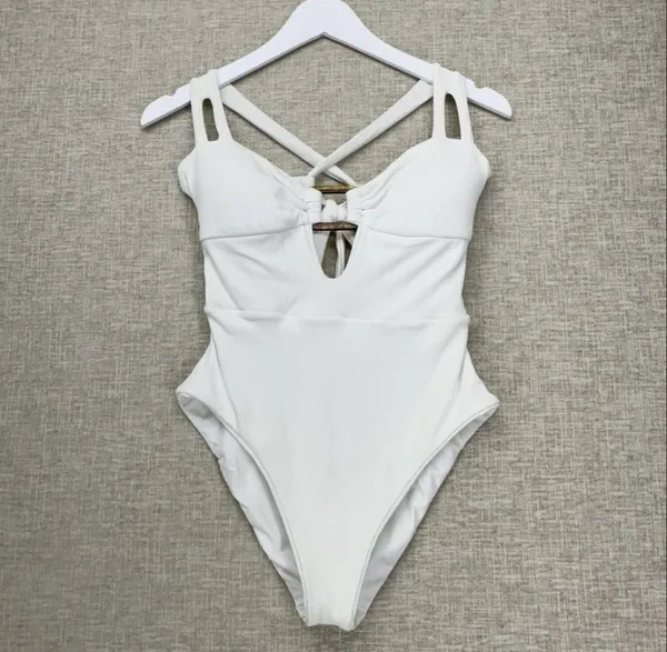 Becca Modern Edge Cutout Ribbed One-Piece Swimsuit Large - Image 5