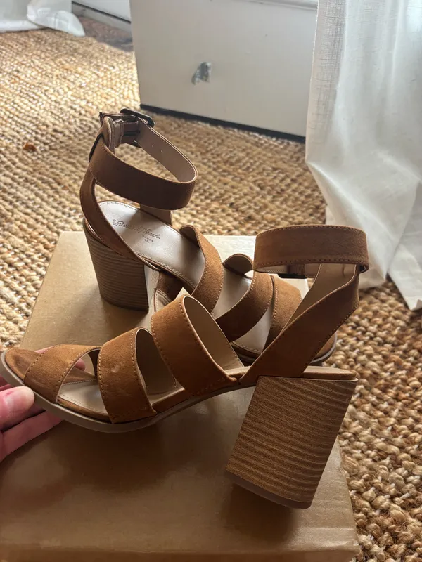 Target Heels - Image 2