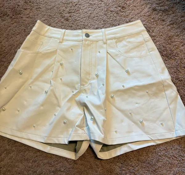 Pants Store Shorts - Image 2