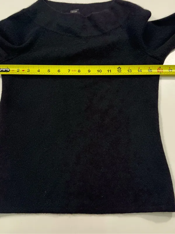 Avellini 100% Cashmere Black Crewneck Sweater Size Small - Image 4