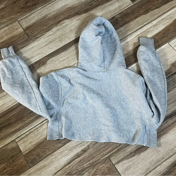 Champion gray pullover cropped hooded sweatshirt - Image 5