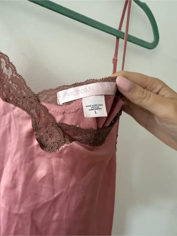 Victoria's Secret Pink Slip with Brown Lace Trim - Image 5