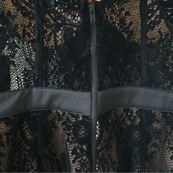 Revolve NWOT x Chrissy Teigen Love By the Moon Lace Corset Mini Dress, Small - Image 9