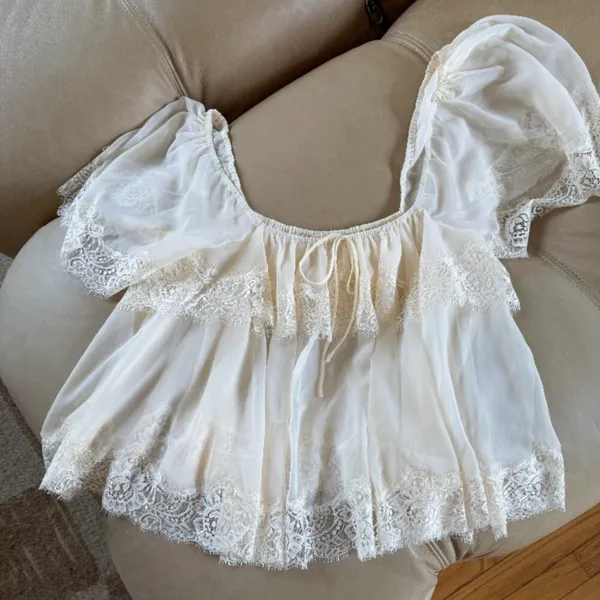 For Love and Lemons Juniper Set Cream lace blouse and shorts set with florSmall NWT For Love and Lemons Juniper Set Cream lace blouse and shorts set Size Small NWT - Image 7