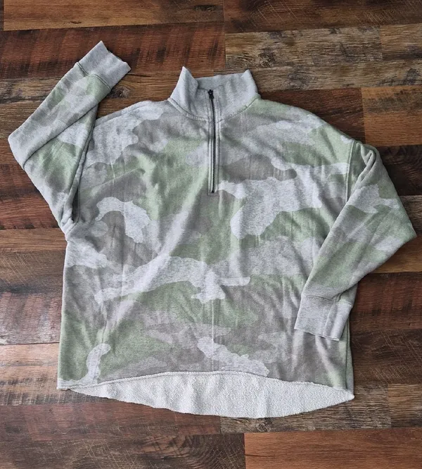 aerie Oversized Gray & Light Green Camo Half-Zip Sweater - Image 2
