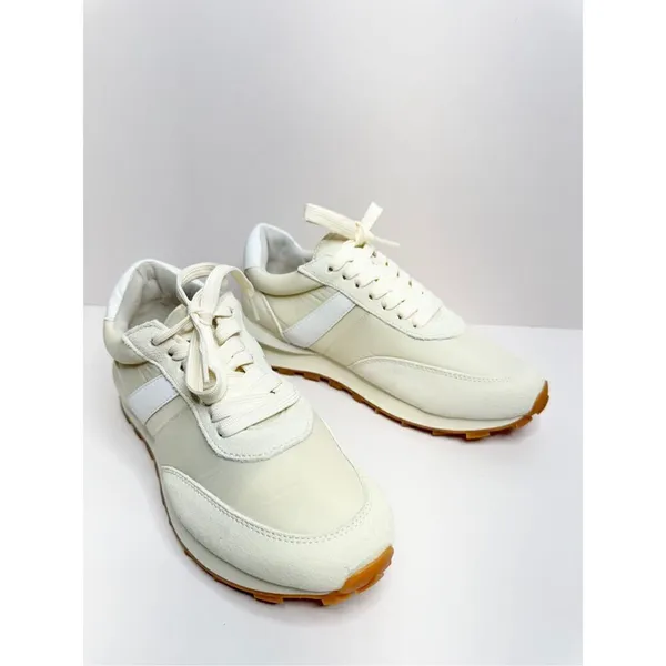 J/Slides Sneakers Size 6 Cream Leather Lifestyle Athletic and Training Shoes NEW - Image 6