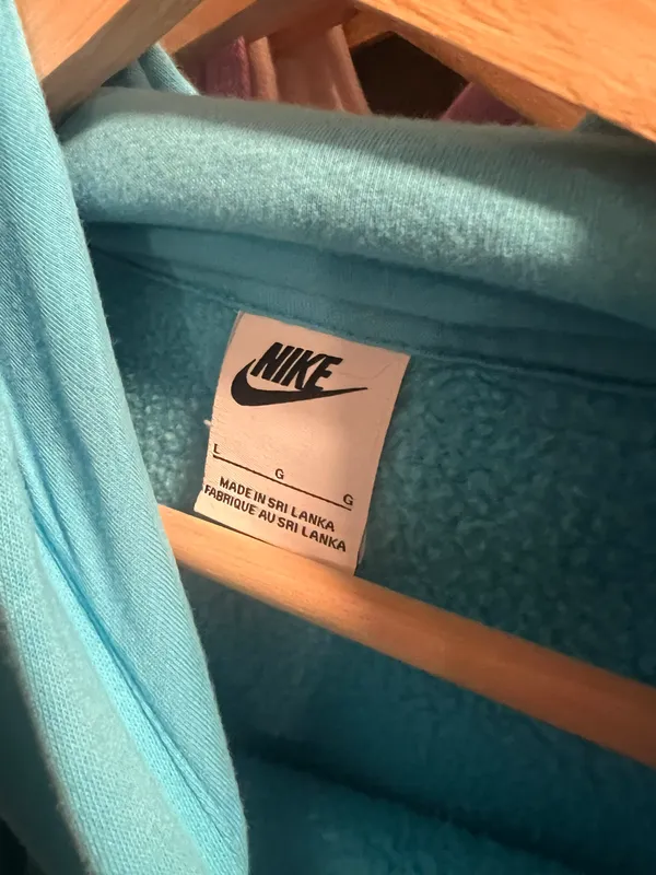Nike hoodie - Image 2