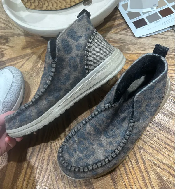 Hey Dude Shoes - Image 3