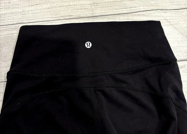 Lululemon In Movement 7/8 Tight Everlux 25" Black Legging Women Size 6 - Image 6