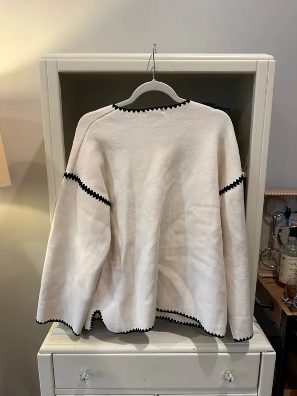 Comfy Cardigan White Size none - Image 3