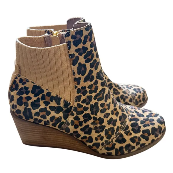 TOMS Leopard Print Wedge Booties Ankle Boots Brown Animal Print Size 6 NEW - Image 2