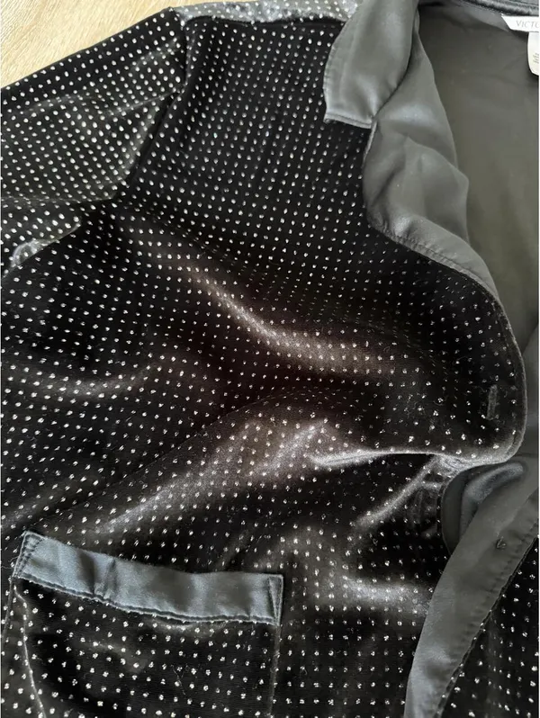 Victoria’s Secret velour shirt - Image 2