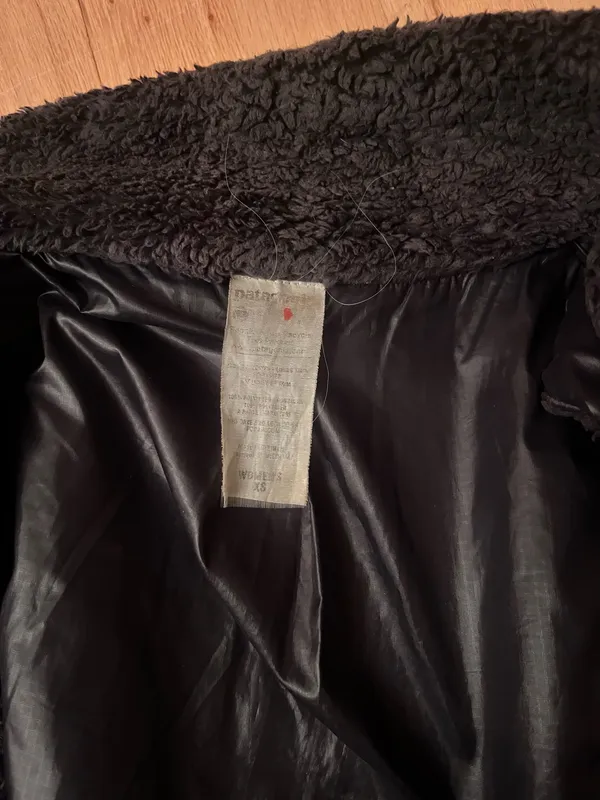 Women’s Patagonia reversible Sherpa vest XS - Image 3