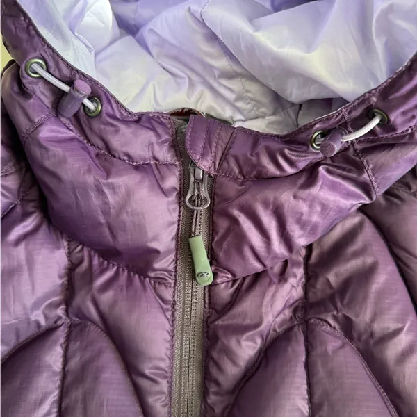 Outdoor Research Purple Hooded Puffer Jacket Lightweight XS excellent condition - Image 9