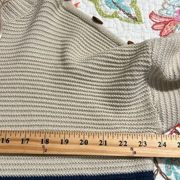 eesome women's size med/large drop shoulder striped pullover cream sweater - Image 5