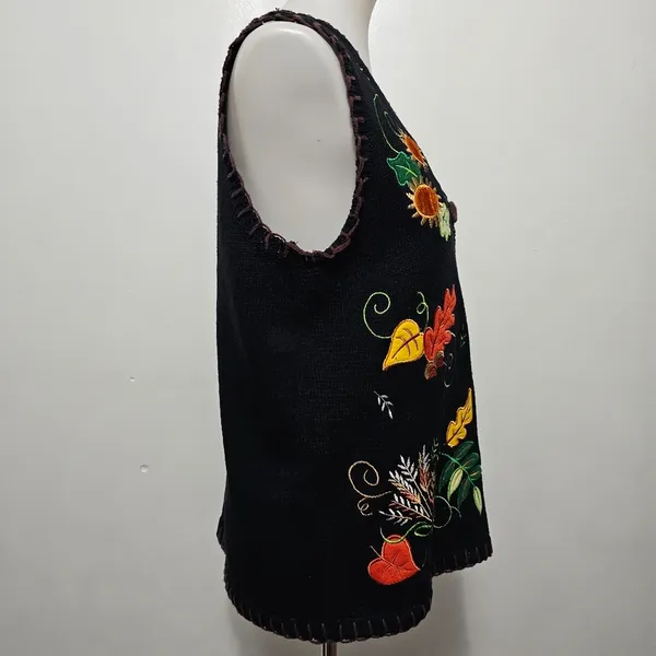 Holiday Editions Y2K Black Embroidered Fall Motif Sweater Vest Size Large - Image 3
