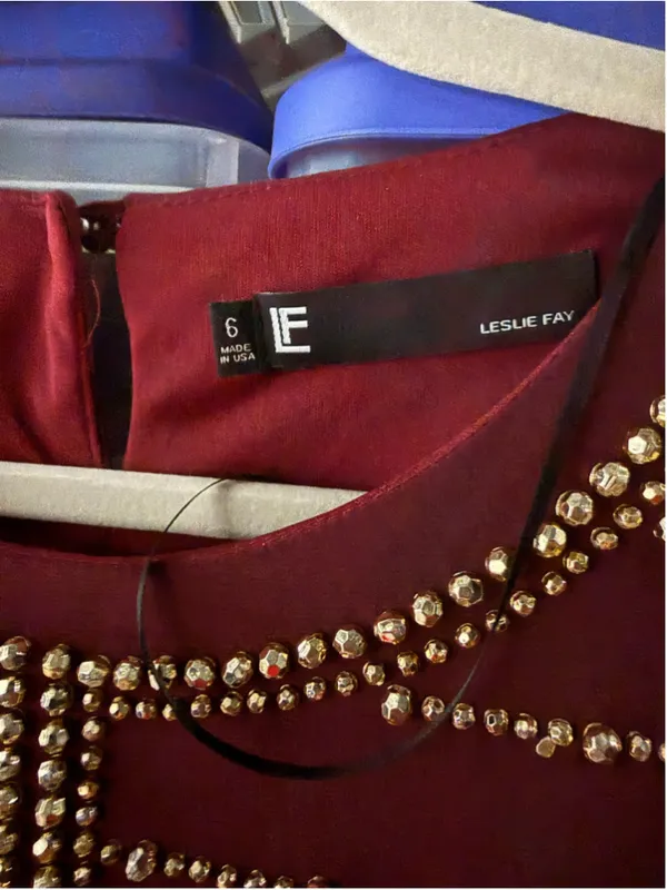 Women's Leslie Fay Mini Dress Size 6 Burgundy Gold Studded Embellished - Image 4