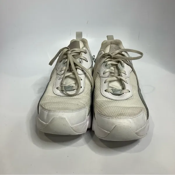 Nike‎ RYZ 365 white metallic sneakers size 9 - Image 4