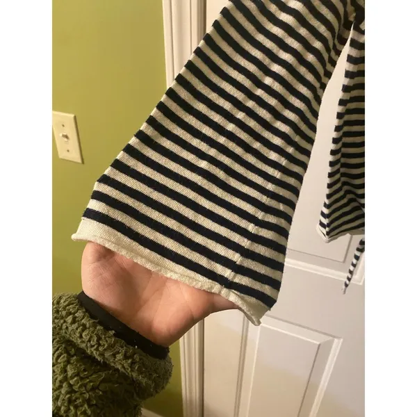 J. Crew Striped Flare Sleeve tie front sweater size small - Image 3