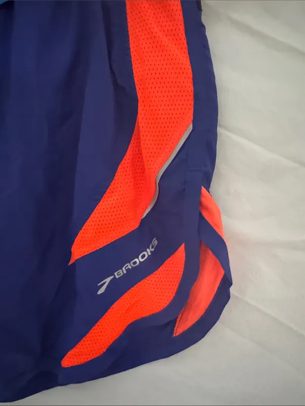 Brooks Women's Navy and Orange Athletic Running Shorts - Image 5