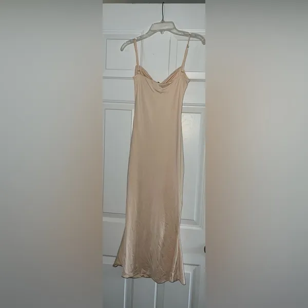Oh Polly Julane Slinky Jersey Ruched Cut-Out Midaxi Dress in Buttercream Size 4 - Image 14