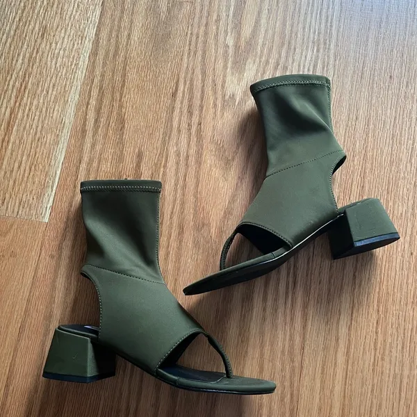 Steve Madden green shoes - Image 2