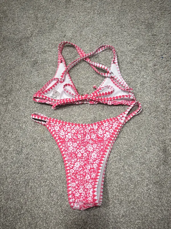 SHEIN Pink Floral Crisscross Bikini Set - Image 2