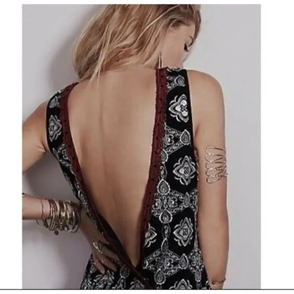 Free People Ovs Night Embroidered Deep V mini Dress Sz S‎ - Image 4