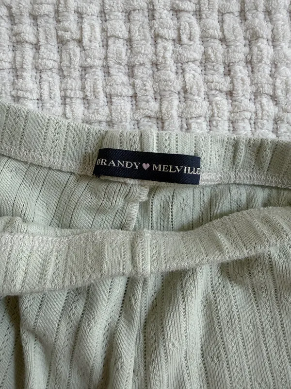 Brandy Melville Green Shorts - Image 3