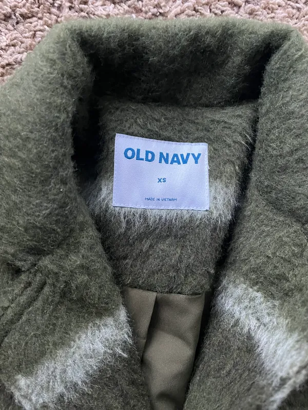 Old Navy Coat - Image 3