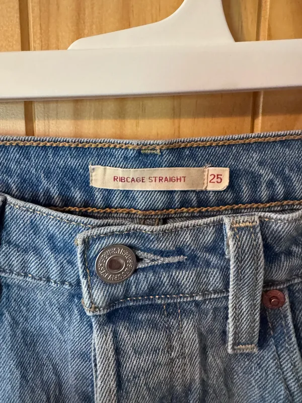 Ribcage Straight Levi’s Jeans - Image 3