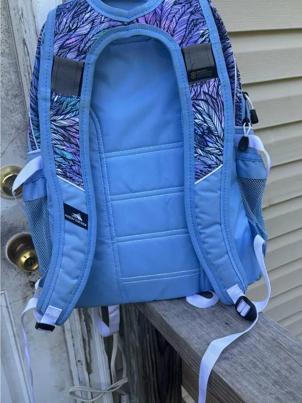 High Sierra Feather-Print Women's Backpack in Lavender and Light Blue - Image 4