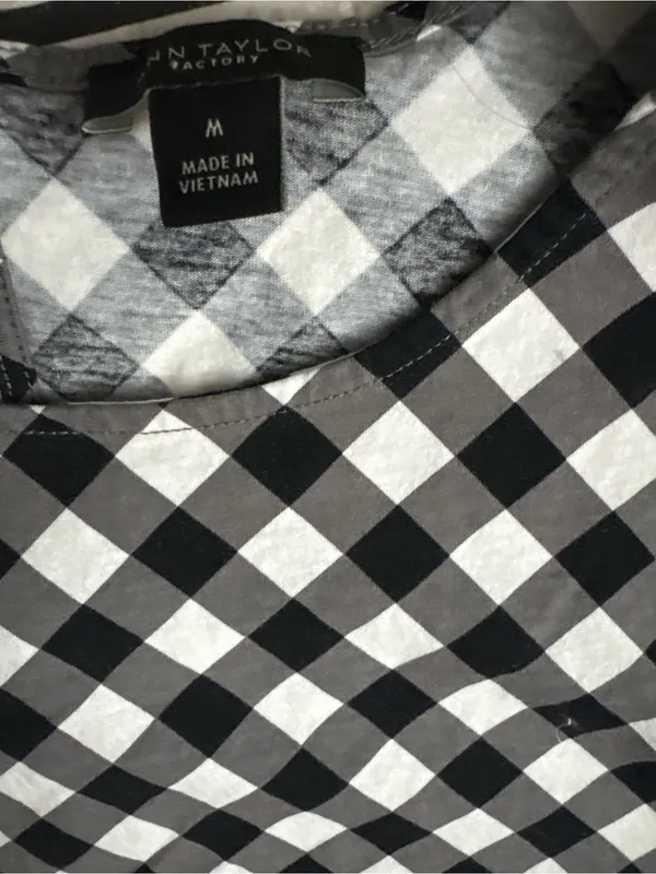 Ann Taylor Factory Black and White Gingham Tie-Hem Blouse - Image 2