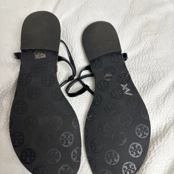 Tory Burch Patent Leather Sandal Sz 9.5 - Image 4