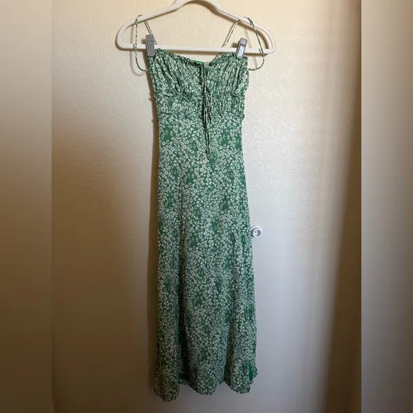 ASTR THE LABEL Amalea‎ Floral Midi Dress Size Small in green - Image 2