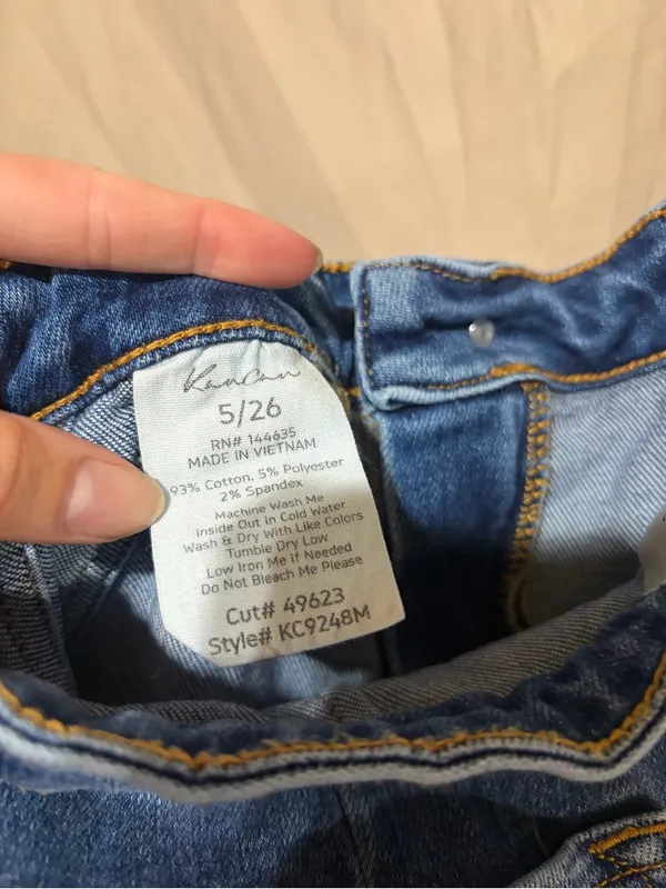 KanCan jeans Size 26 - Image 3
