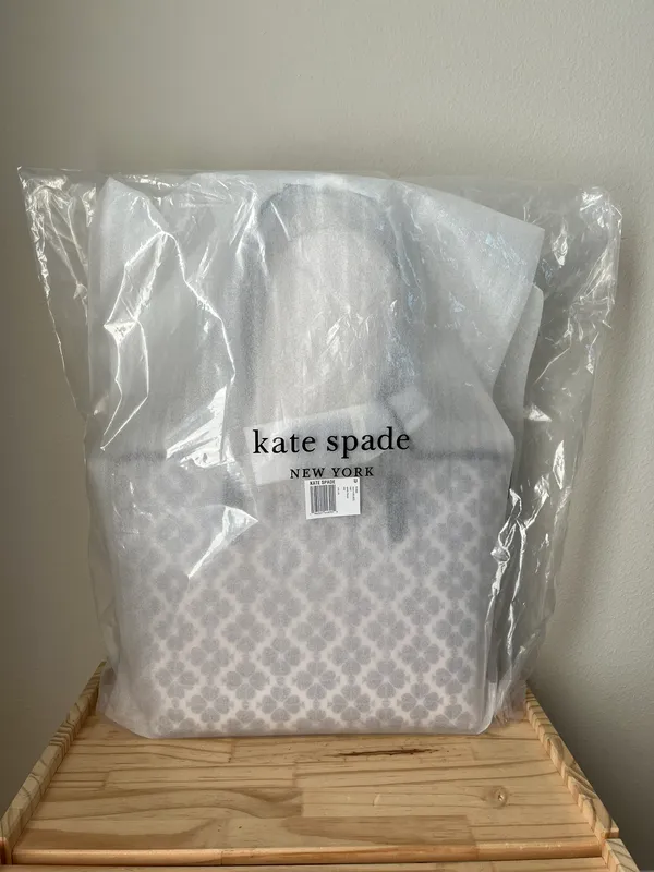 Kate Spade Purse - Image 13