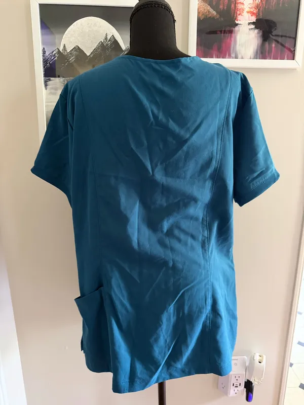 Greys Anatomy by Barco Women XL Teal Blue V-Neck Scrub Top Short Sleeve Pockets Size XL - Image 2