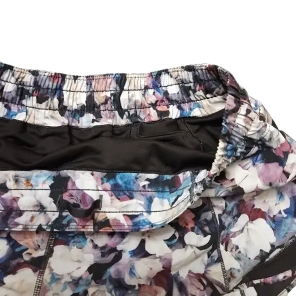 lululemon athletica Hotty Hot Short II *2.5" - Image 5