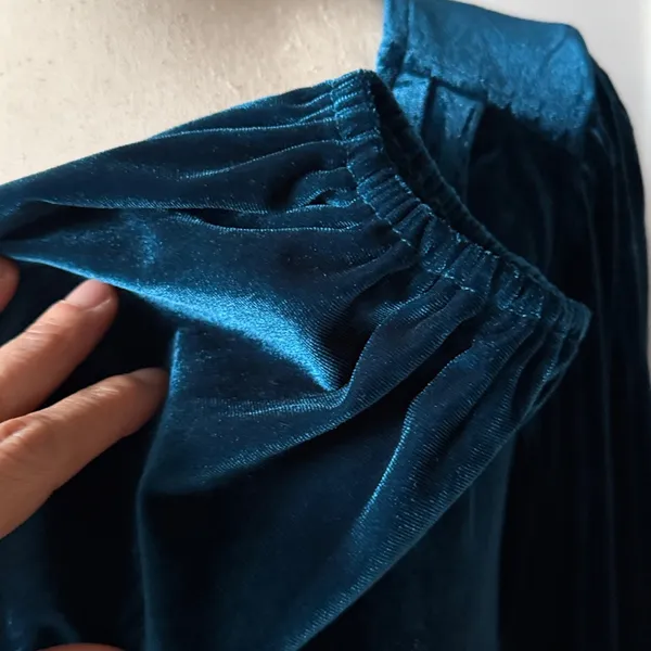 Baltic Born Deep Blue Velvet Long Sleeve Dress Deep V neck Elegant Midi Medium - Image 4