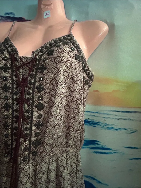 American Eagle Boho Lace-Up Tassel Romper in Cream & Burgundy SM NWOT - Image 3