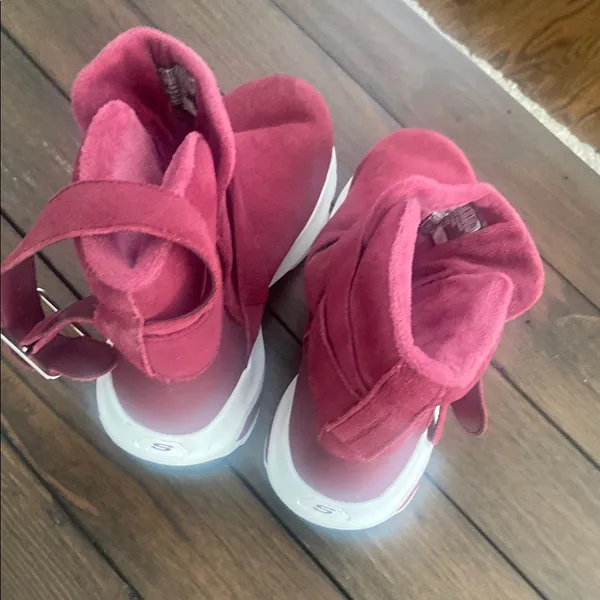 Skechers D’Lites Toasty Toes Burgundy Suede Ankle Boots Buckle Women’s 6.5 - Image 4