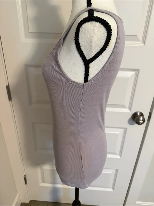 Loft| Women's Ribbed Scoop Neck Tank Top - Lavender with Light Silver Stripes - Image 4