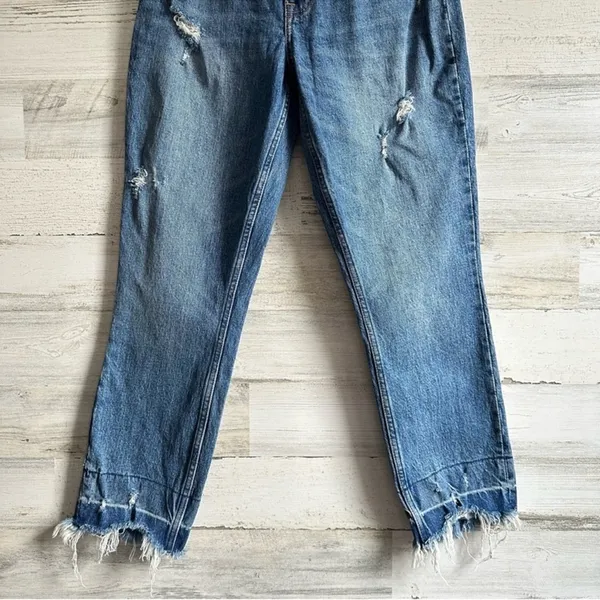Abercrombie & Fitch Mom High Rise Jeans Denim Medium Wash Distressed Curve 25/0R - Image 4